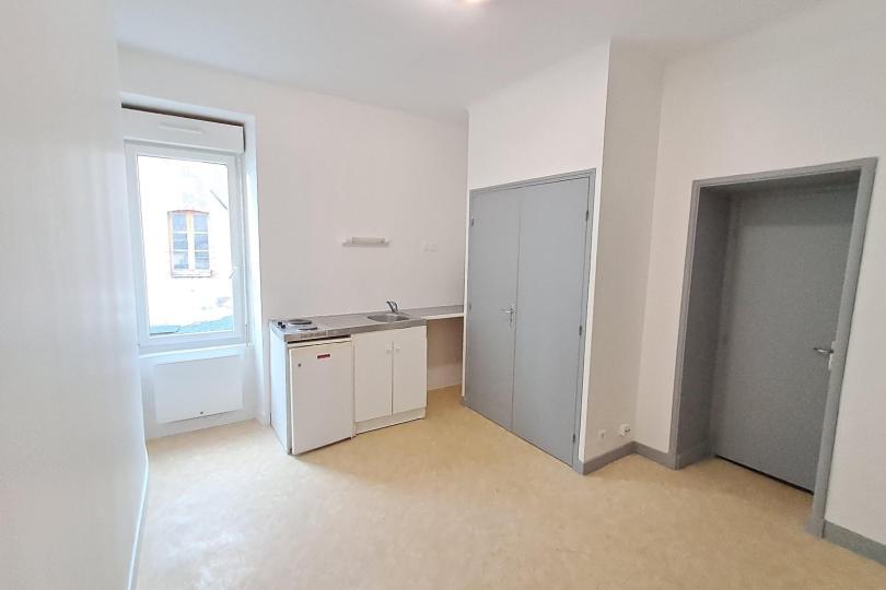 Photo n°1 - Louer un appartement studio<br/> de 15 m² à Nantes (44000)