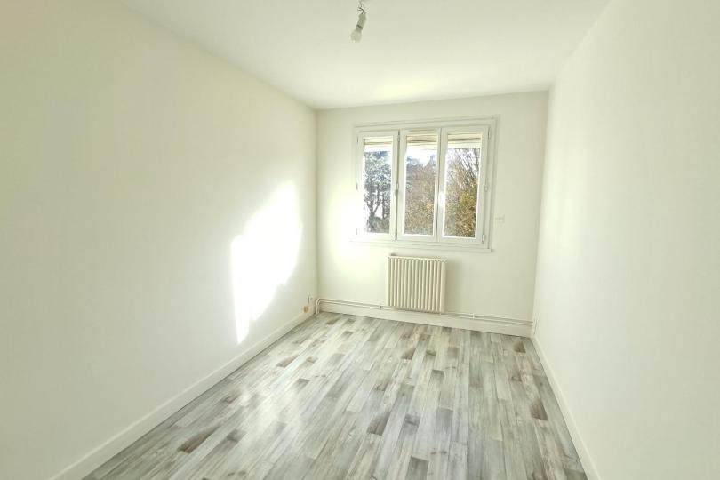 Photo n°5 - Louer un appartement 4 pièces<br/> de 68 m² à Nantes (44300)