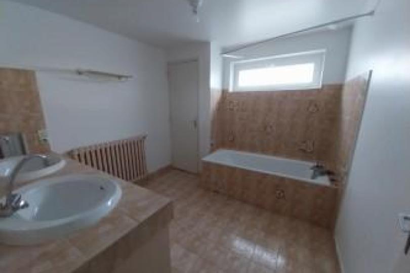 Photo n°9 - Louer un maison 5 pièces<br/> de 126 m² à Nantes (44000)