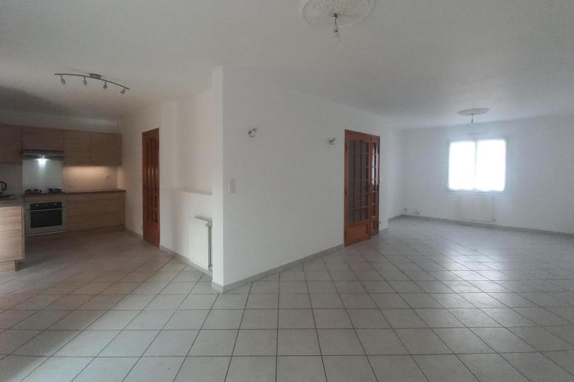 Photo n°2 - Louer un maison 8 pièces<br/> de 195 m² à Nantes (44100)