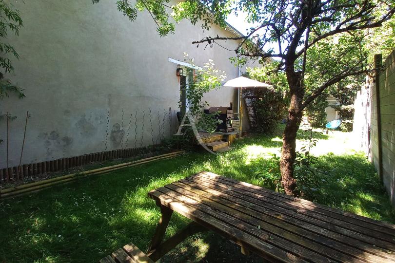 Photo n°1 - Acheter un maison 6 pièces<br/> de 357 m² à Nantes (44100)
