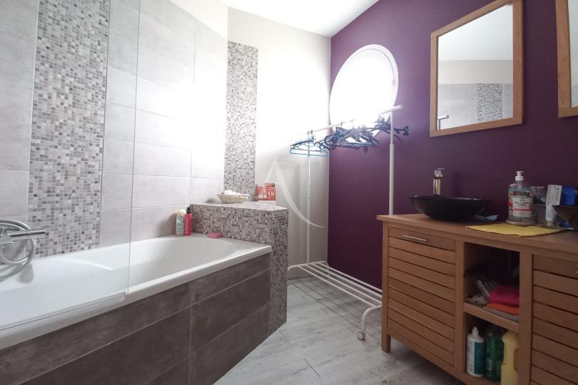 Photo n°11 - Acheter un maison 6 pièces<br/> de 178 m² à Nantes (44100)