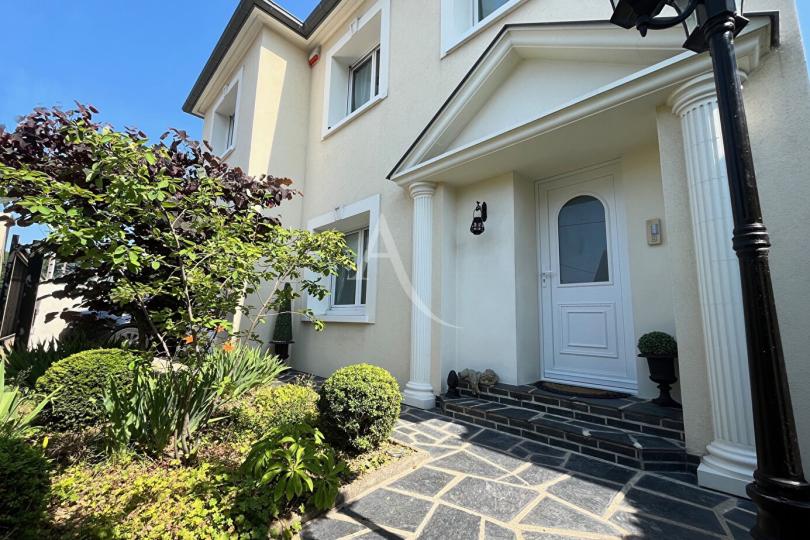 Photo n°1 - Acheter un maison 7 pièces<br/> de 139 m² à Nantes (44000)
